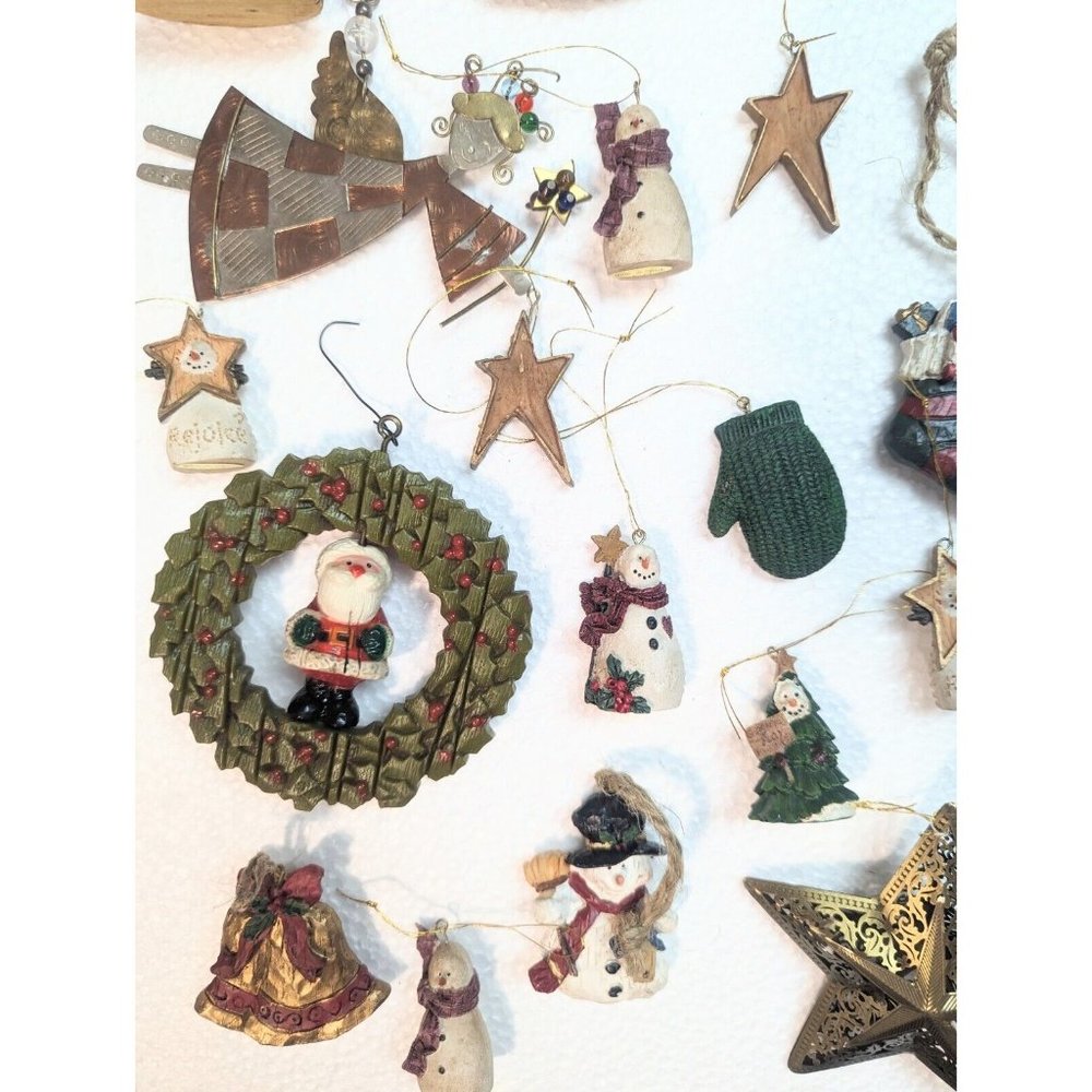Nice Lot Of 20 Primitive Rustic Country Christmas Ornaments Santa Angel & More! - Picture 5 of 7